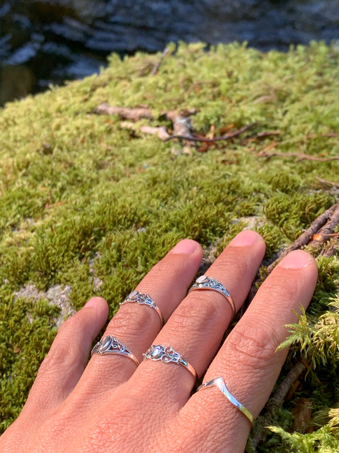 Petite bague en argent et nacre abalone