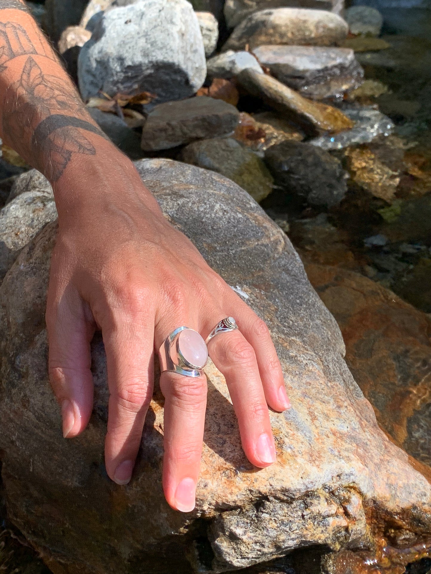 Bague argent massif et nacre blanche