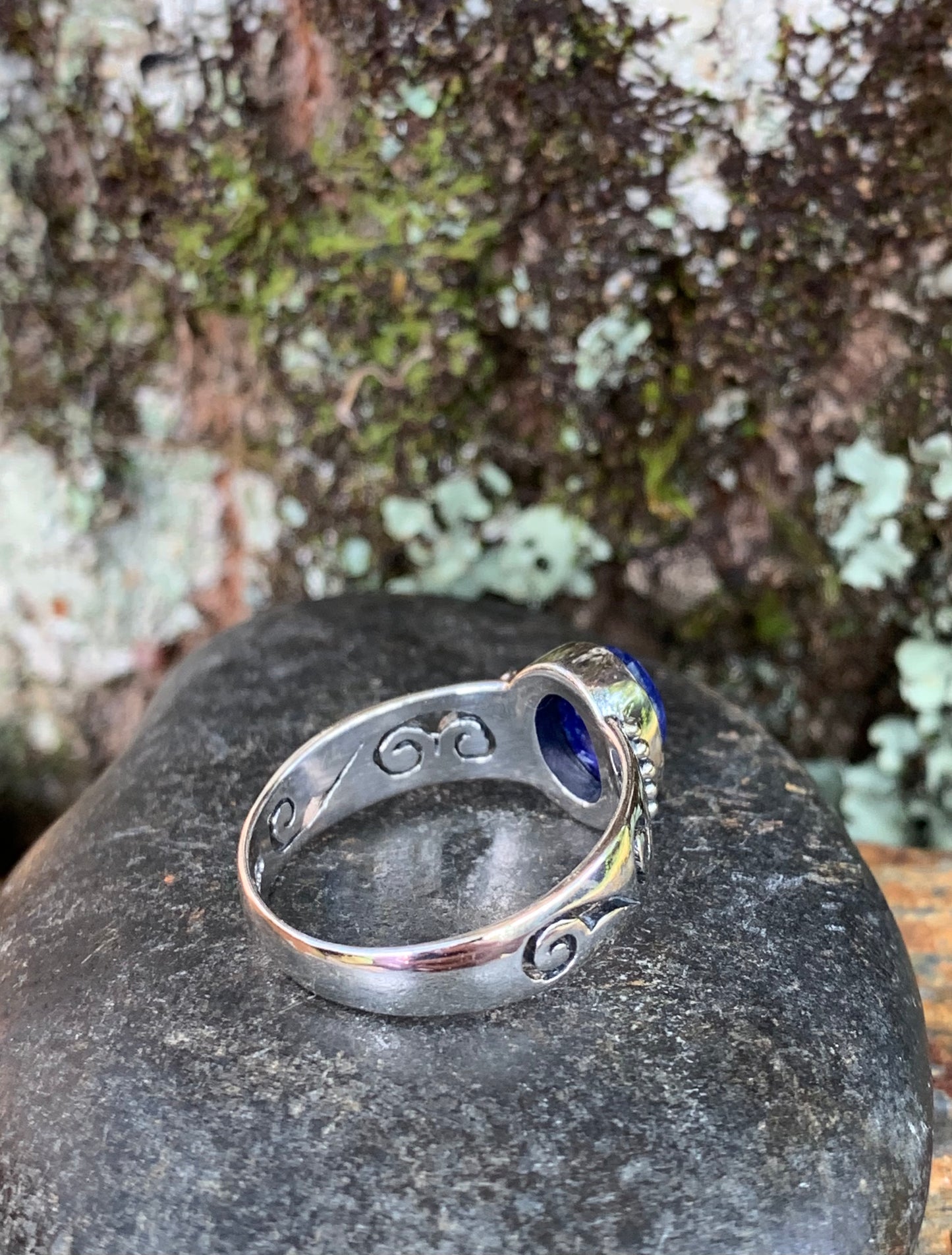 Bague argent lapis-lazuli à motifs