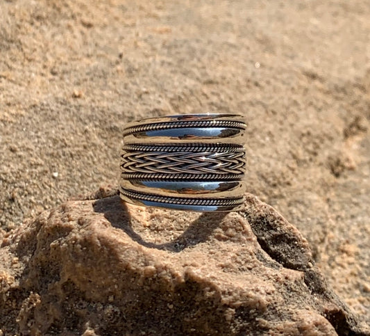 Bague en argent vieilli tressée