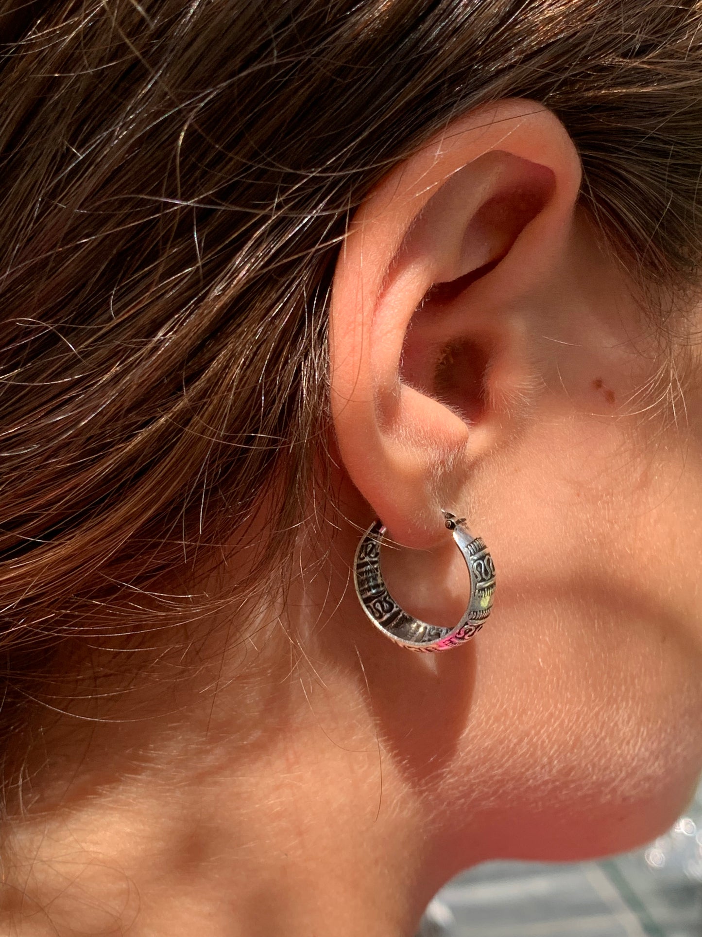 Boucles d'oreilles créoles à motifs