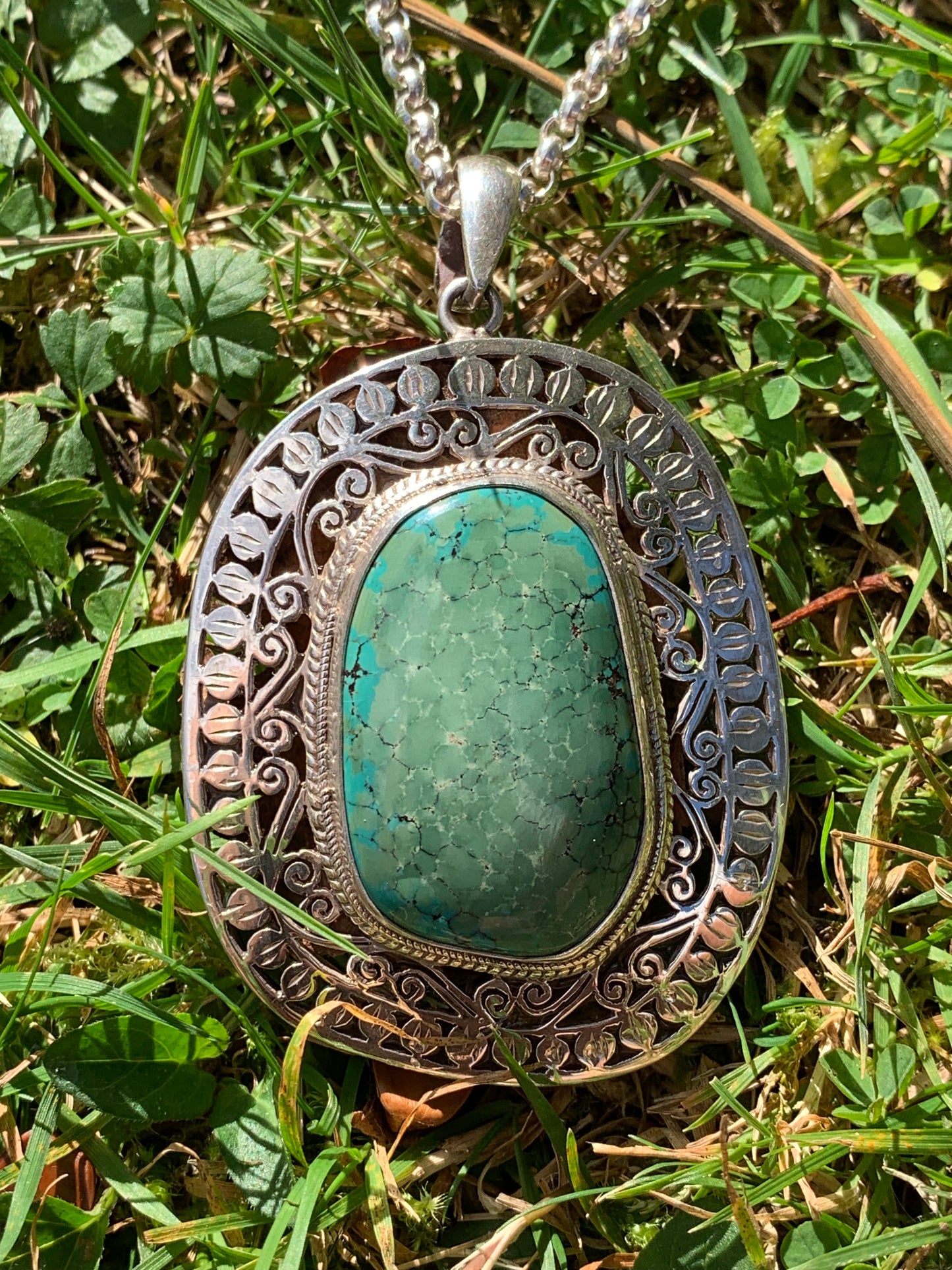 Pendentif turquoise verte et argent massif fait main