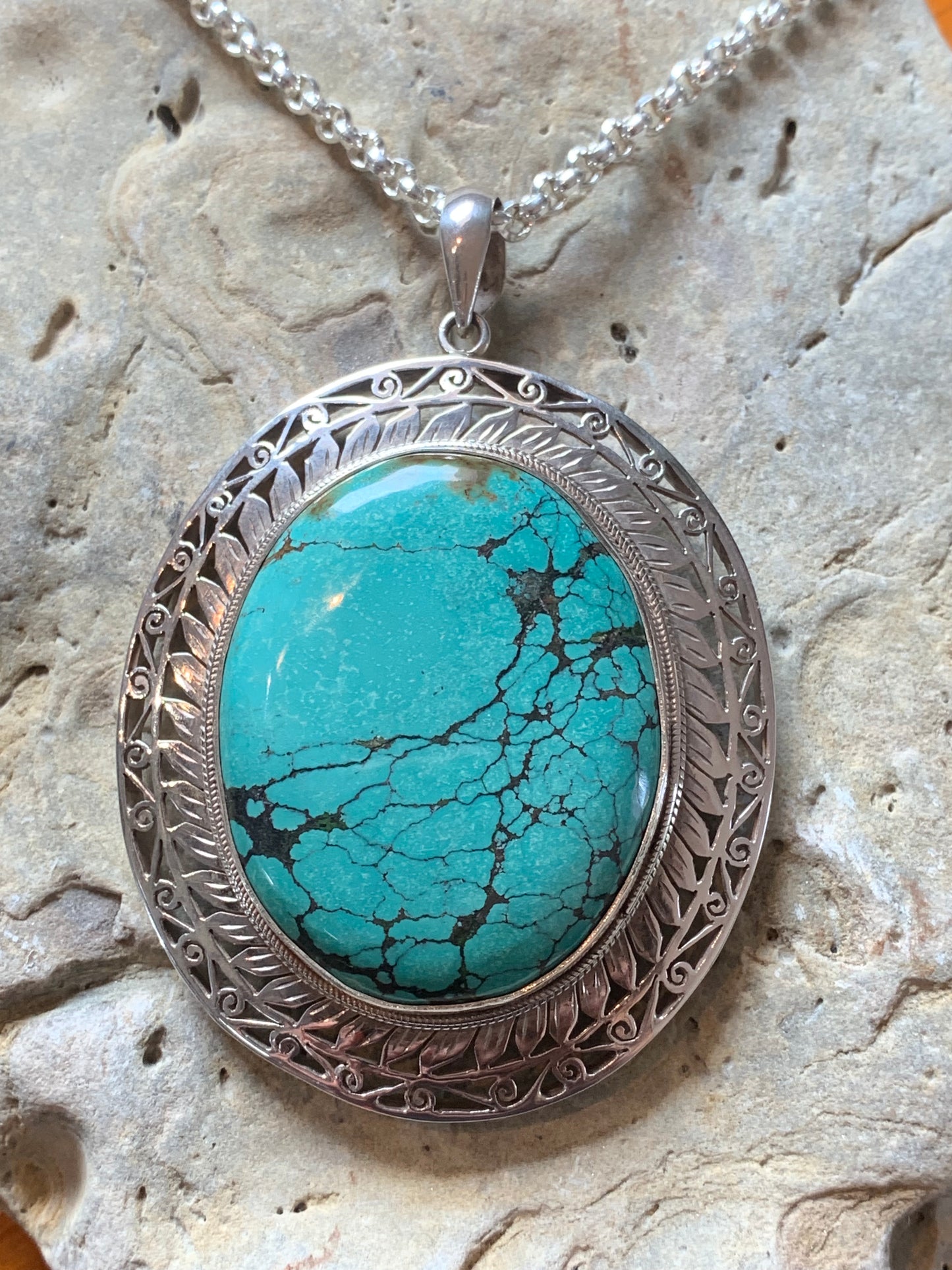 Pendentif turquoise naturelle et argent massif fait main